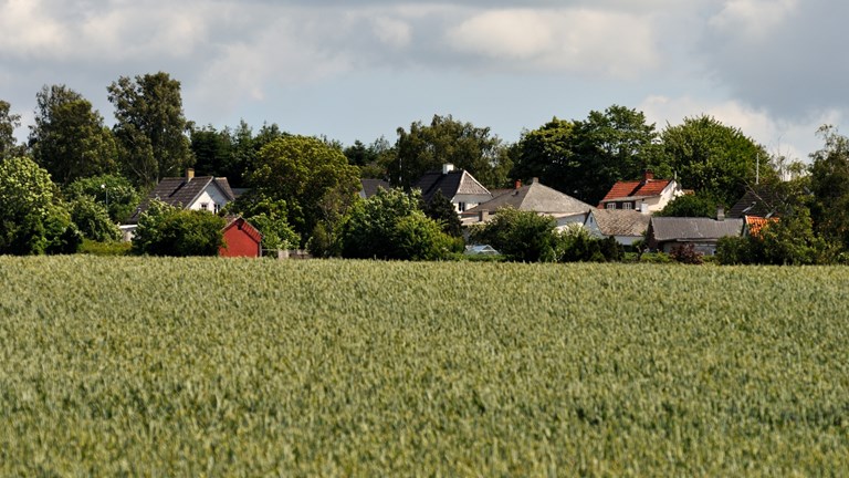 Villaer i Lundby set fra en mark